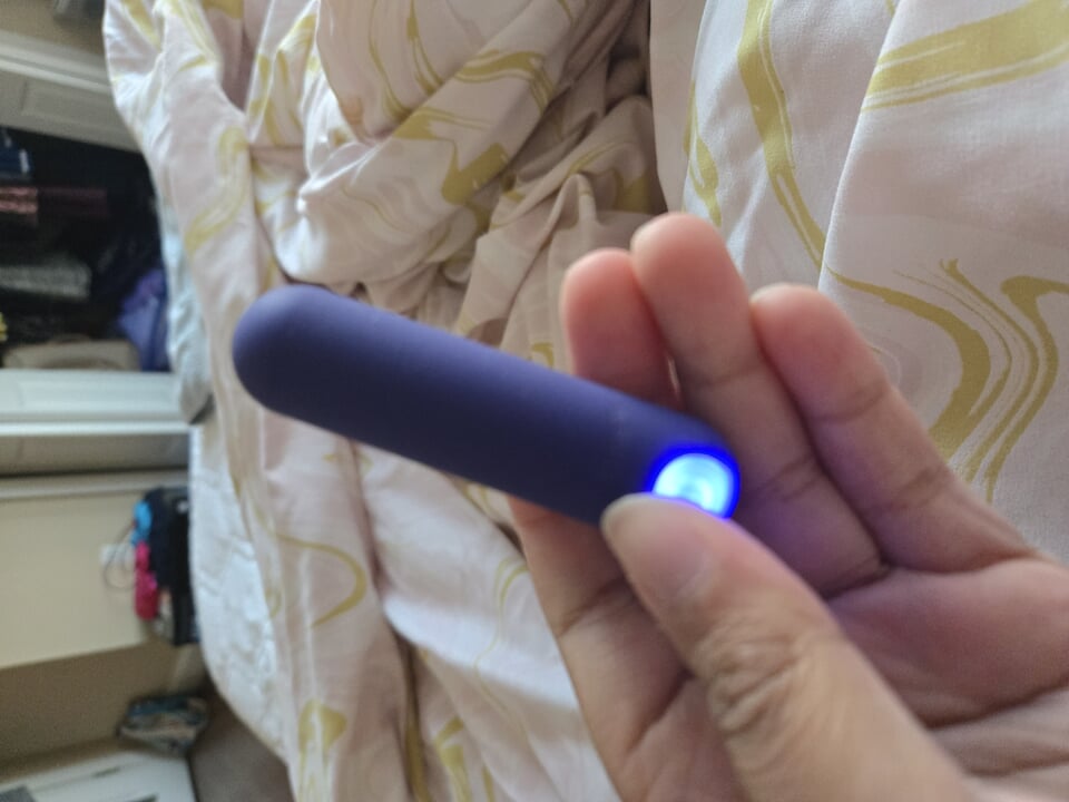 Watch me use a vibrator for the first time
Watch me use a vibrator for the first time