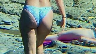 Bikini pawg juggles out of the water