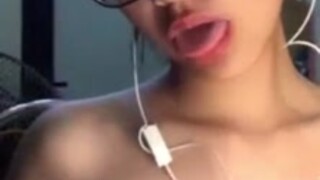 🍑hot Asian with glasses sex call