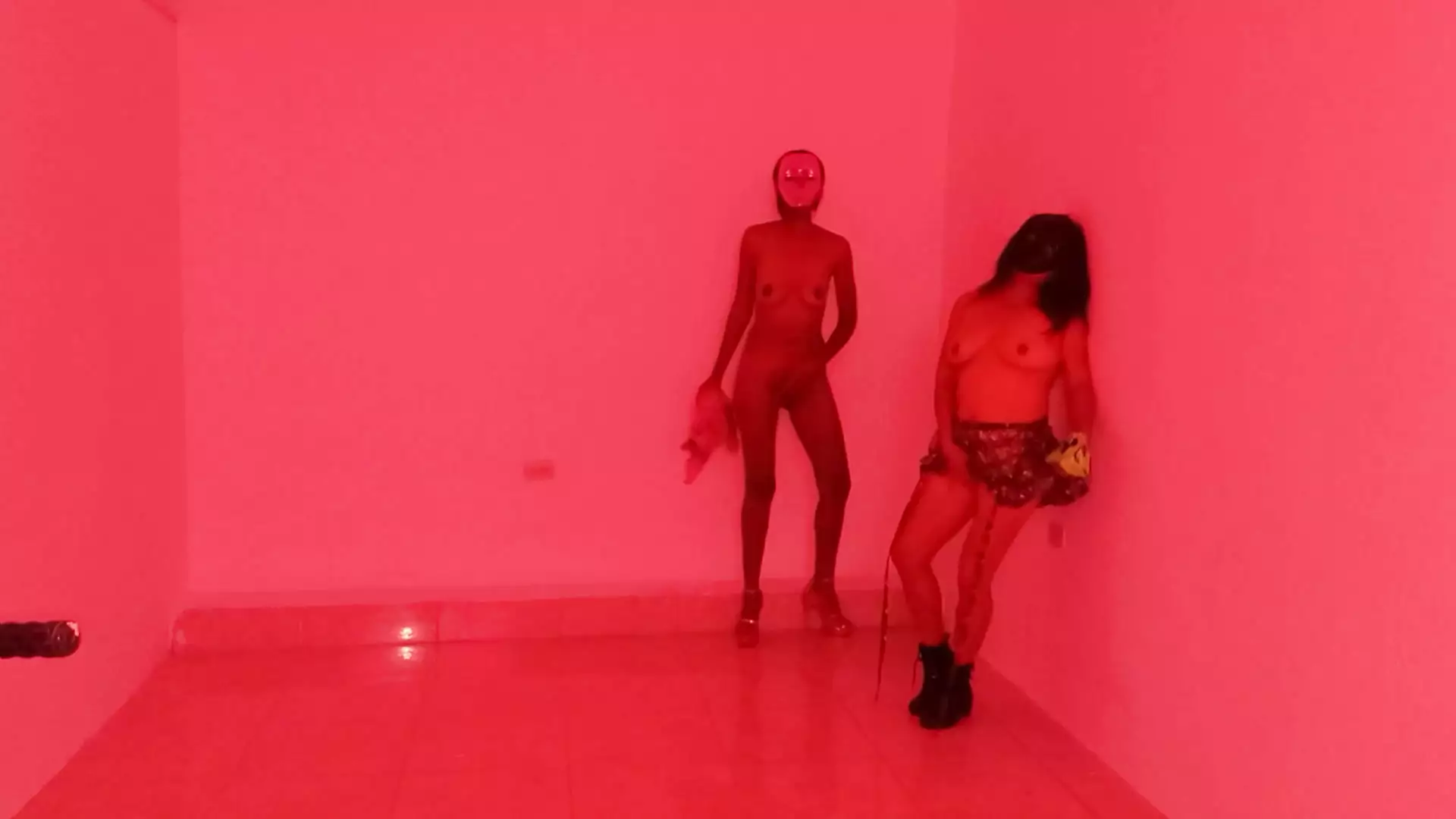 BEST FRIENDS GET TOGETHER TO DO A SENSUAL DANCE SHOWING VAGINAS