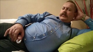 Fat Bear Daddy Amateur Handjob