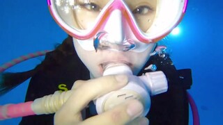 Underwater Asian Girls