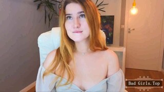 Perfect big botoy ass busty petite teen cam tease