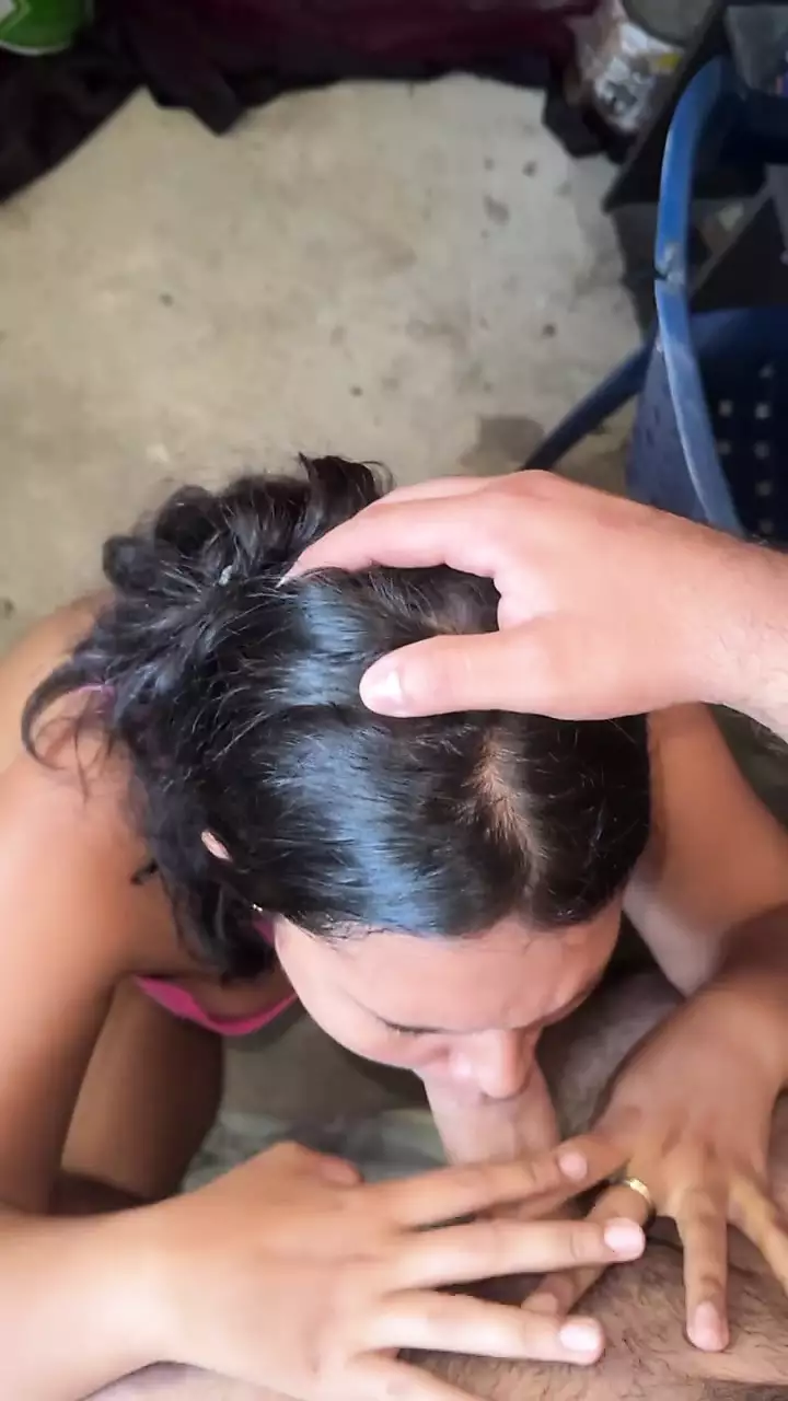 BLOWJOB TO MY STEPCOUSIN