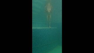 Diving for troubles)