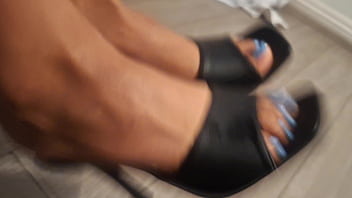 Ebony heel dangle