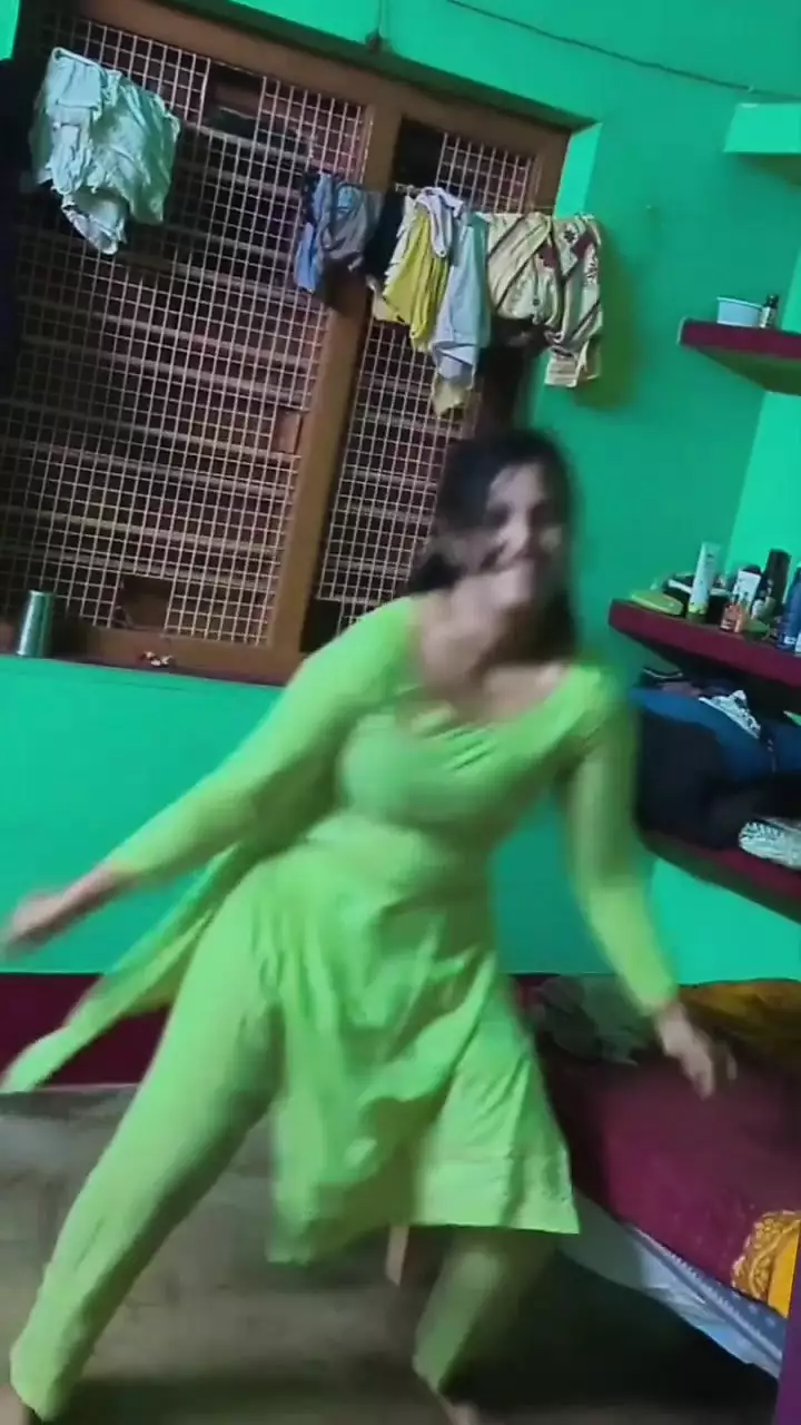 Desi girl first time video part 1