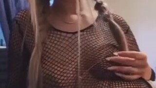 Pregnant Russian slut sell her nudes